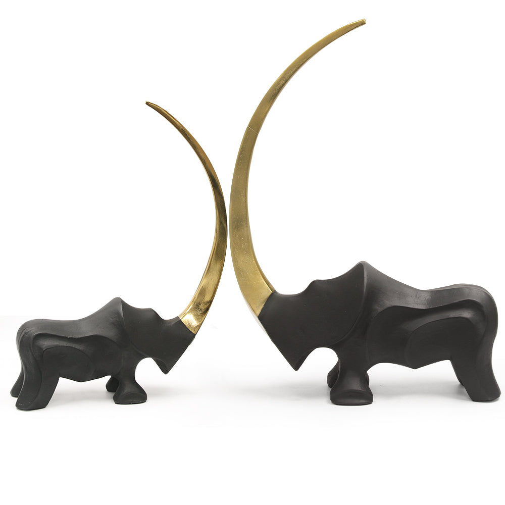 Figurine de rhinocéros en croissant