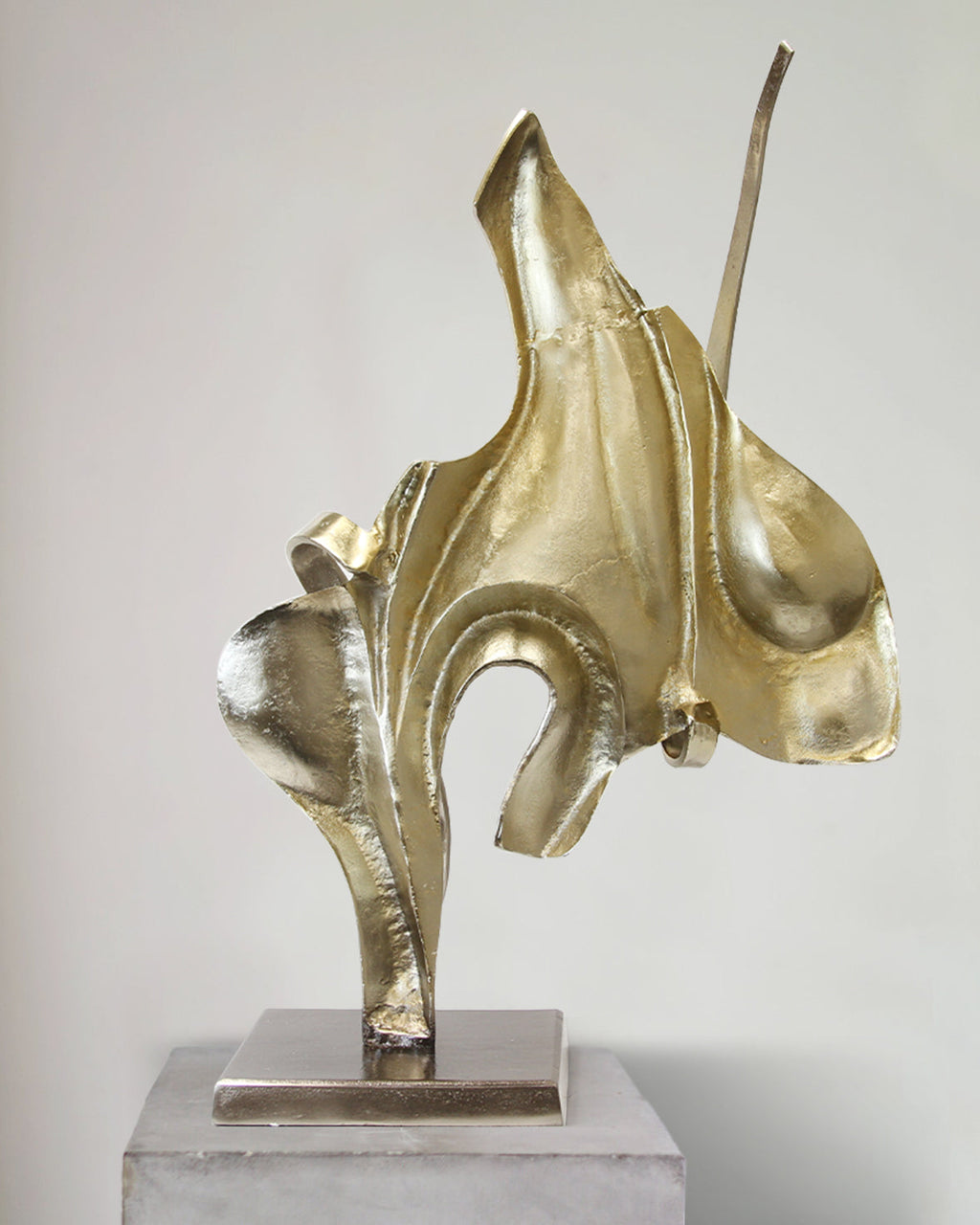 Grande sculpture abstraite en métal