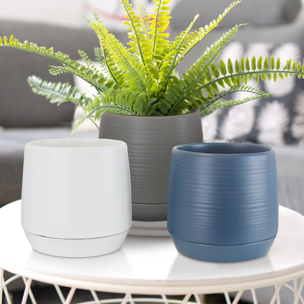 Pot en céramique ondulé