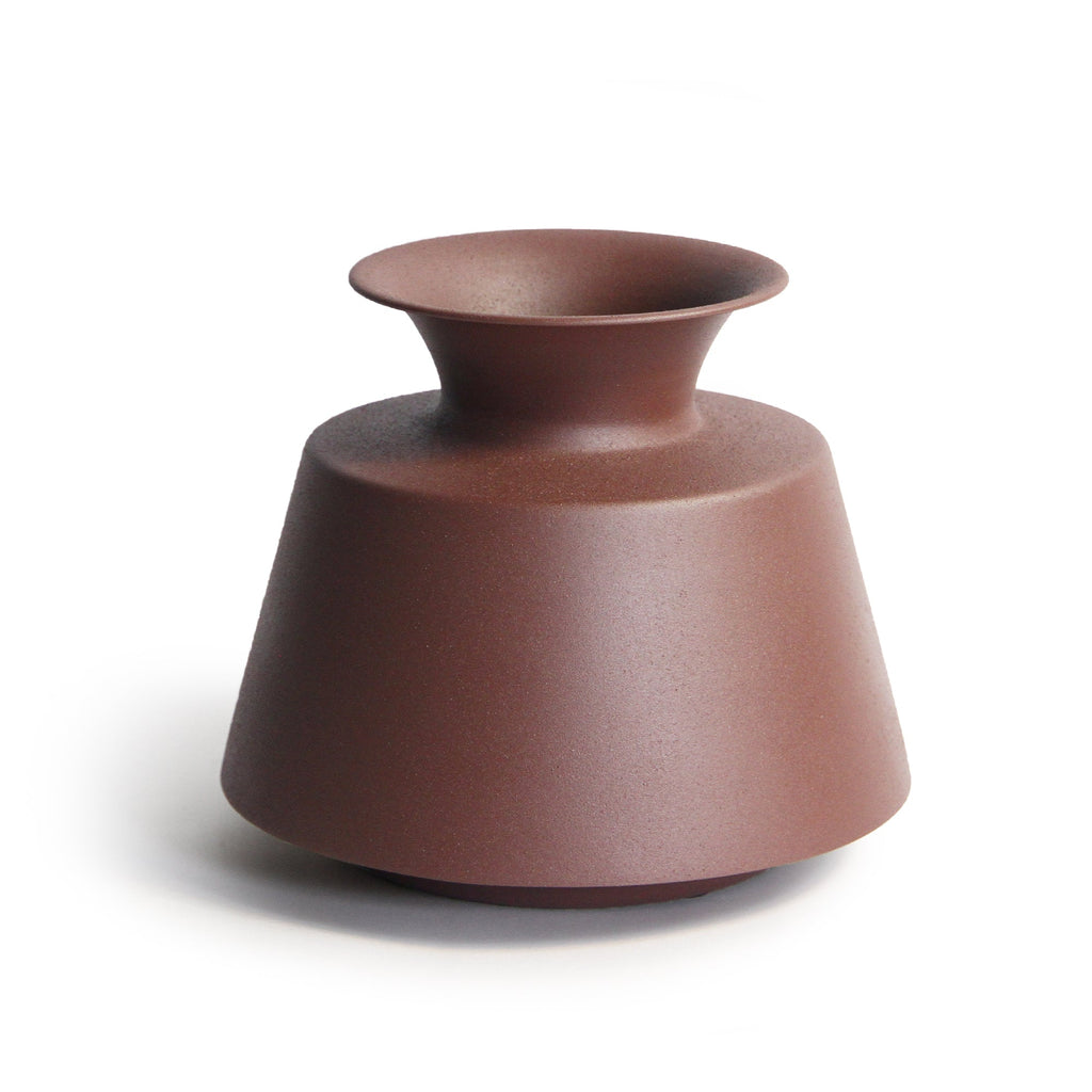 Vase en métal Linea