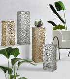 Socle d'exposition en forme de brindille métallique