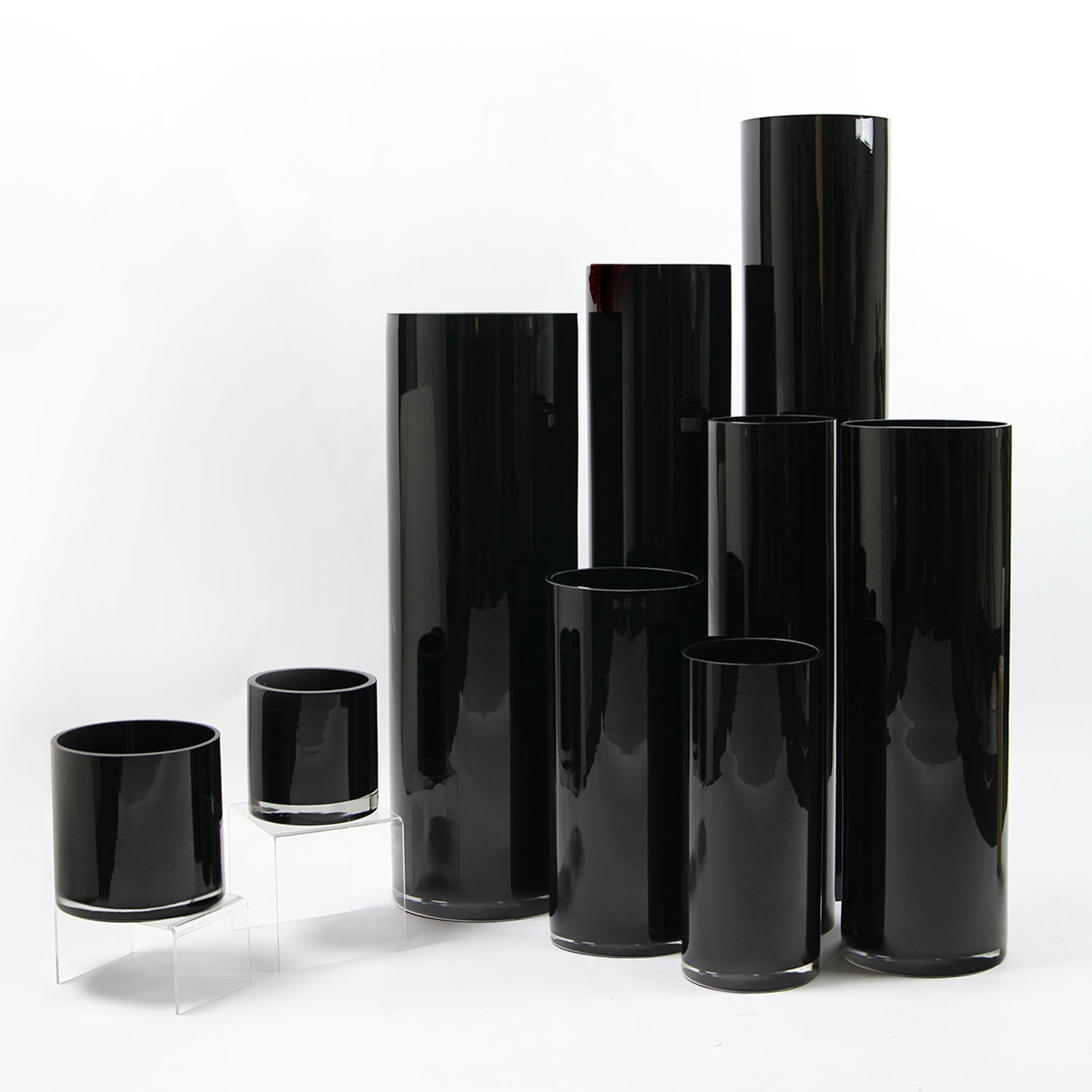 Vase cylindrique en verre noir multicouche