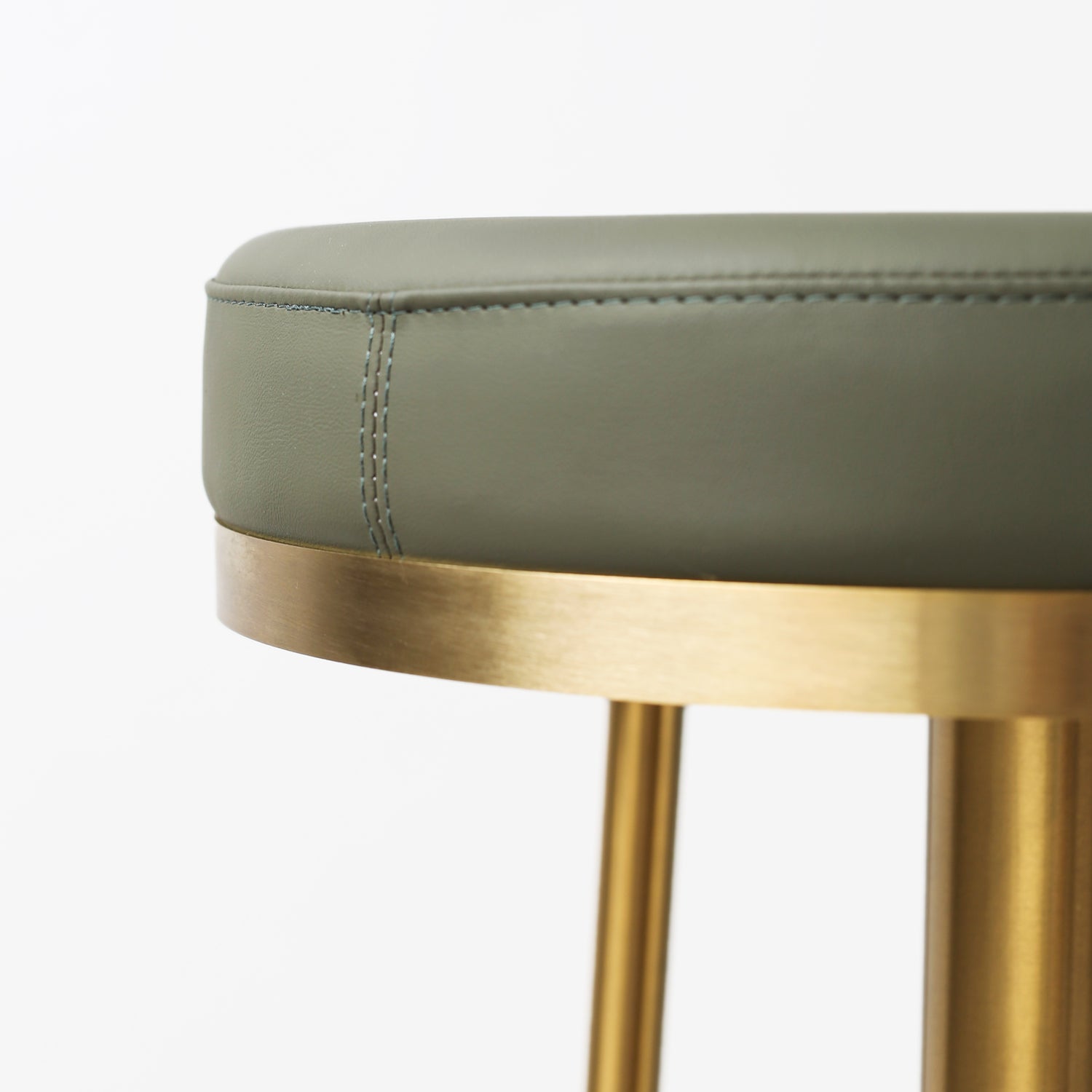 Tabouret de bar pivotant Aero avec repose-pieds intégré