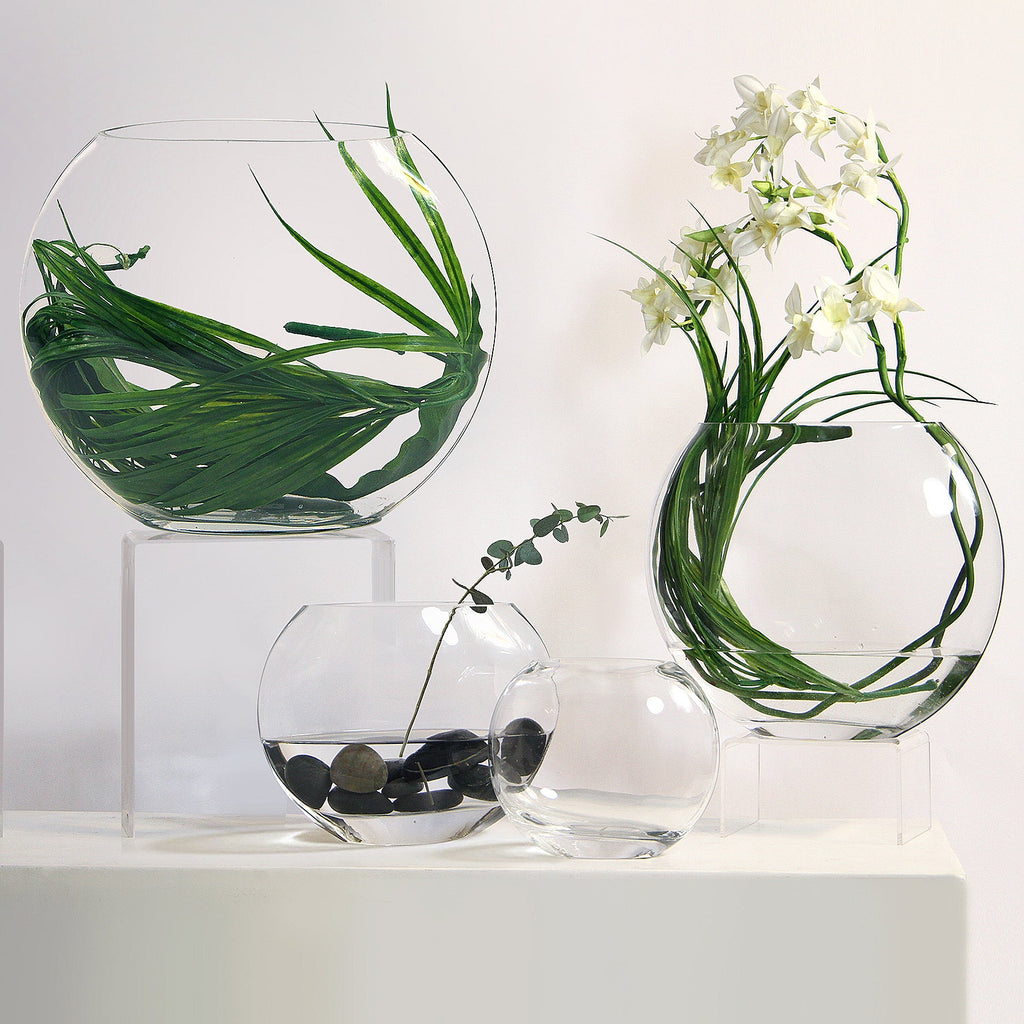 Vase en verre lunaire