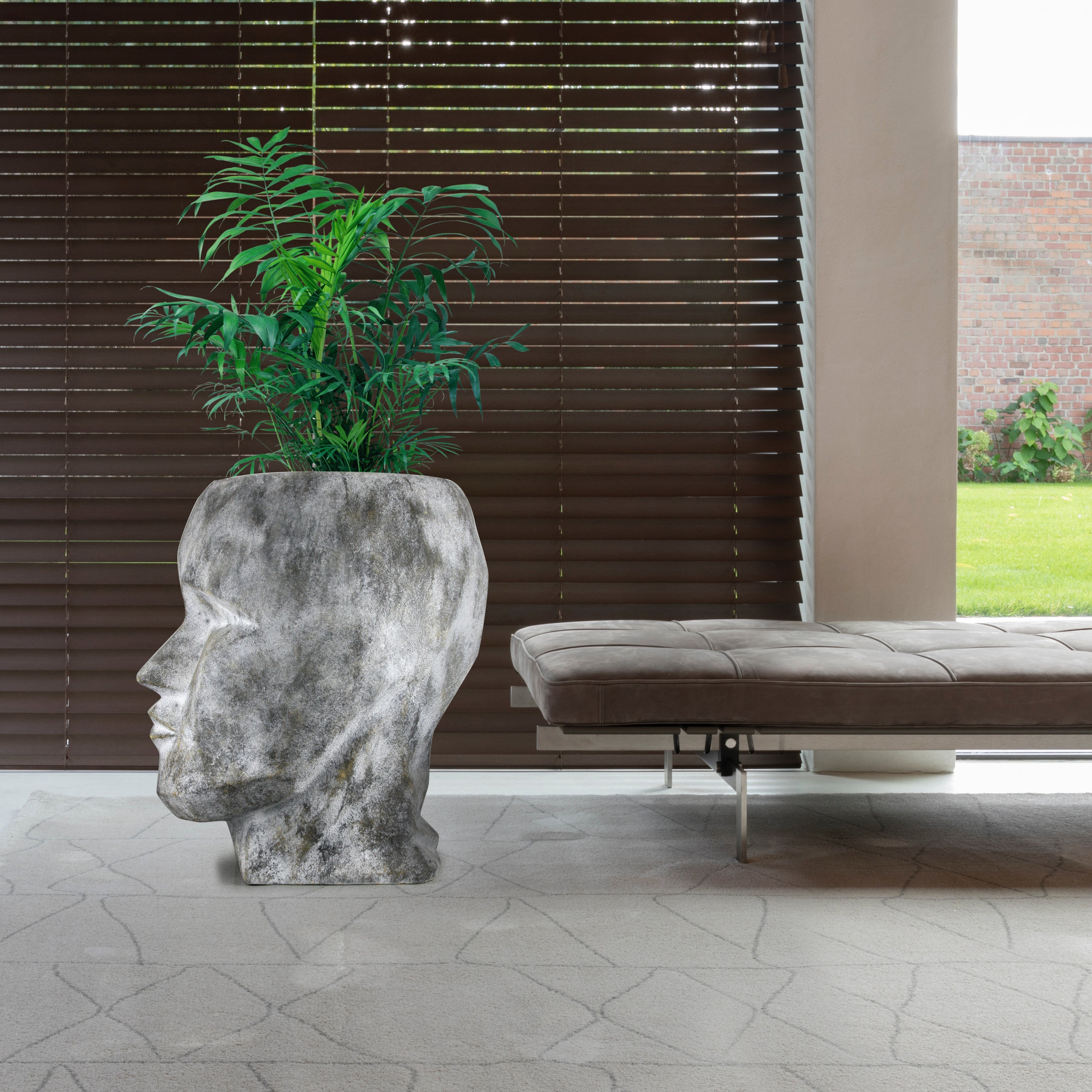 Sculpture de visage cubiste / Jardinière