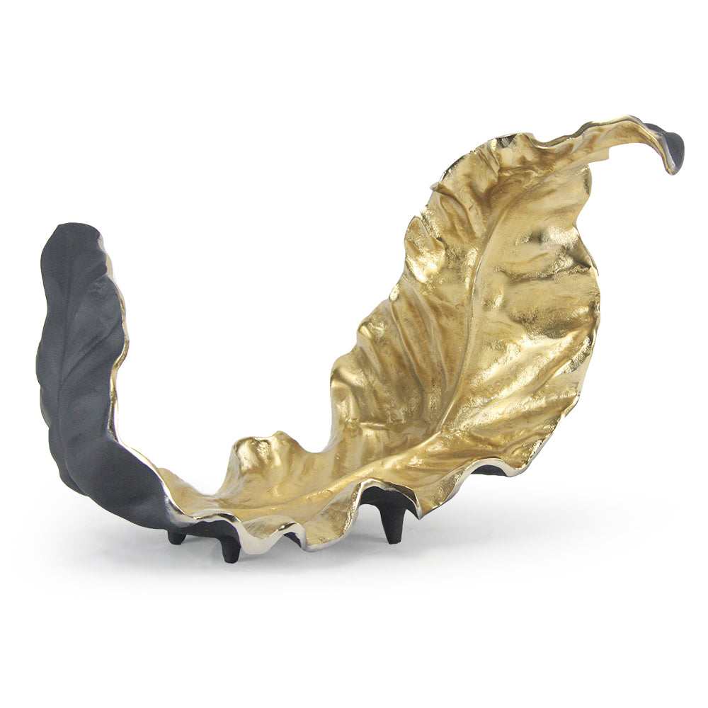 Sculpture de feuilles entrelacées