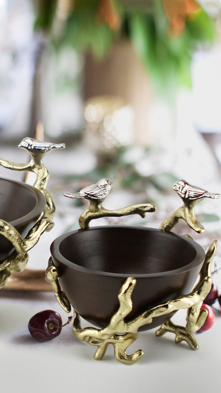 Bol en bois sur support métallique