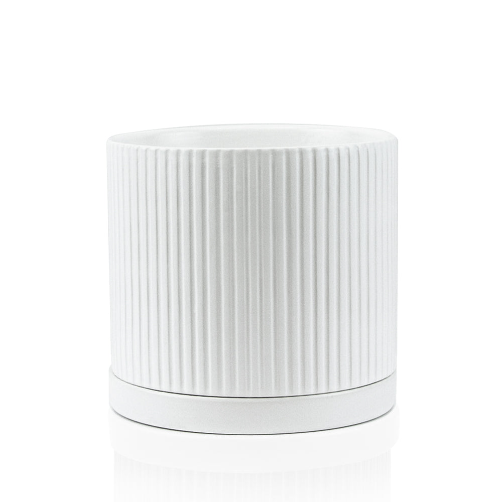 Pot en céramique cannelée avec soucoupe