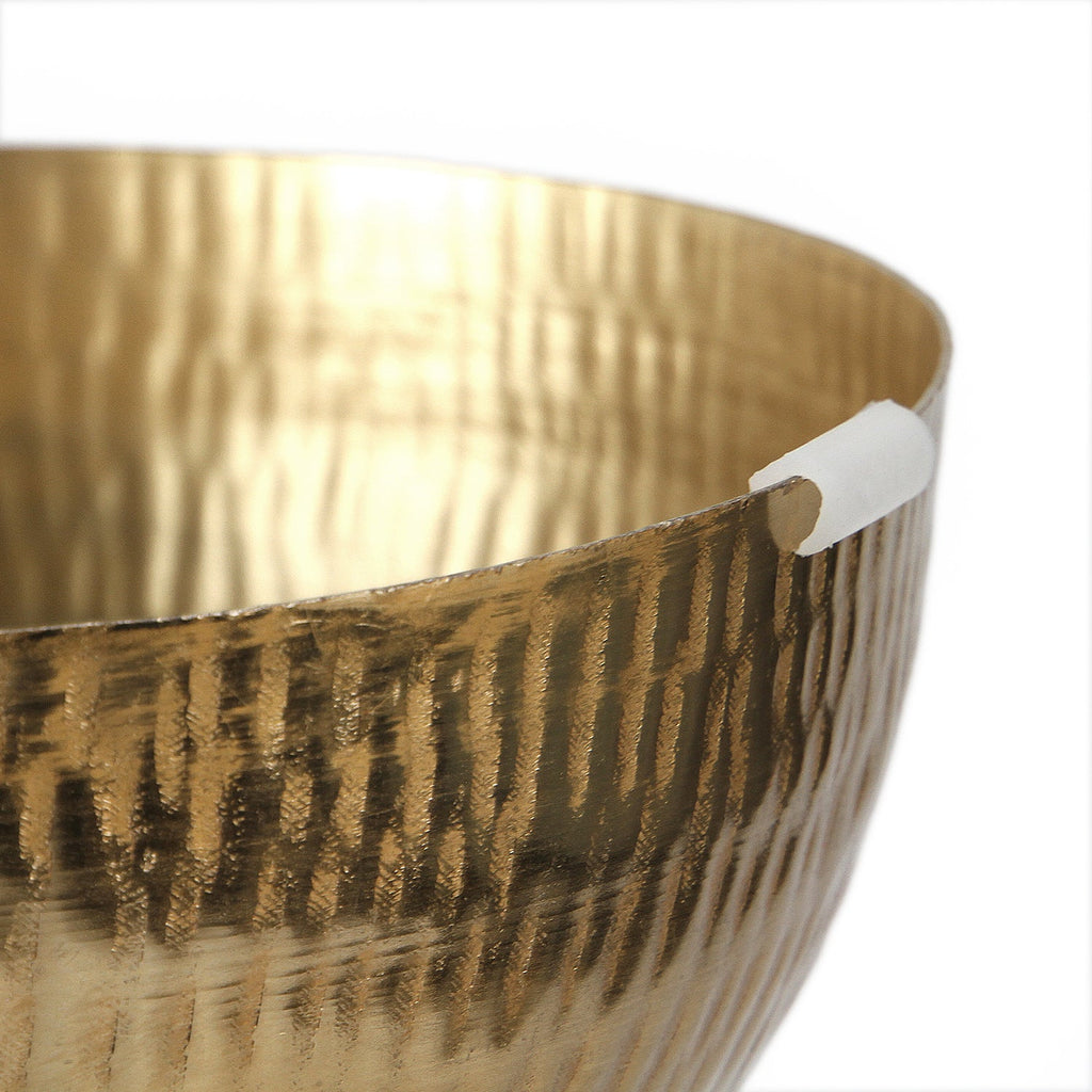 Table d'appoint en aluminium martelé