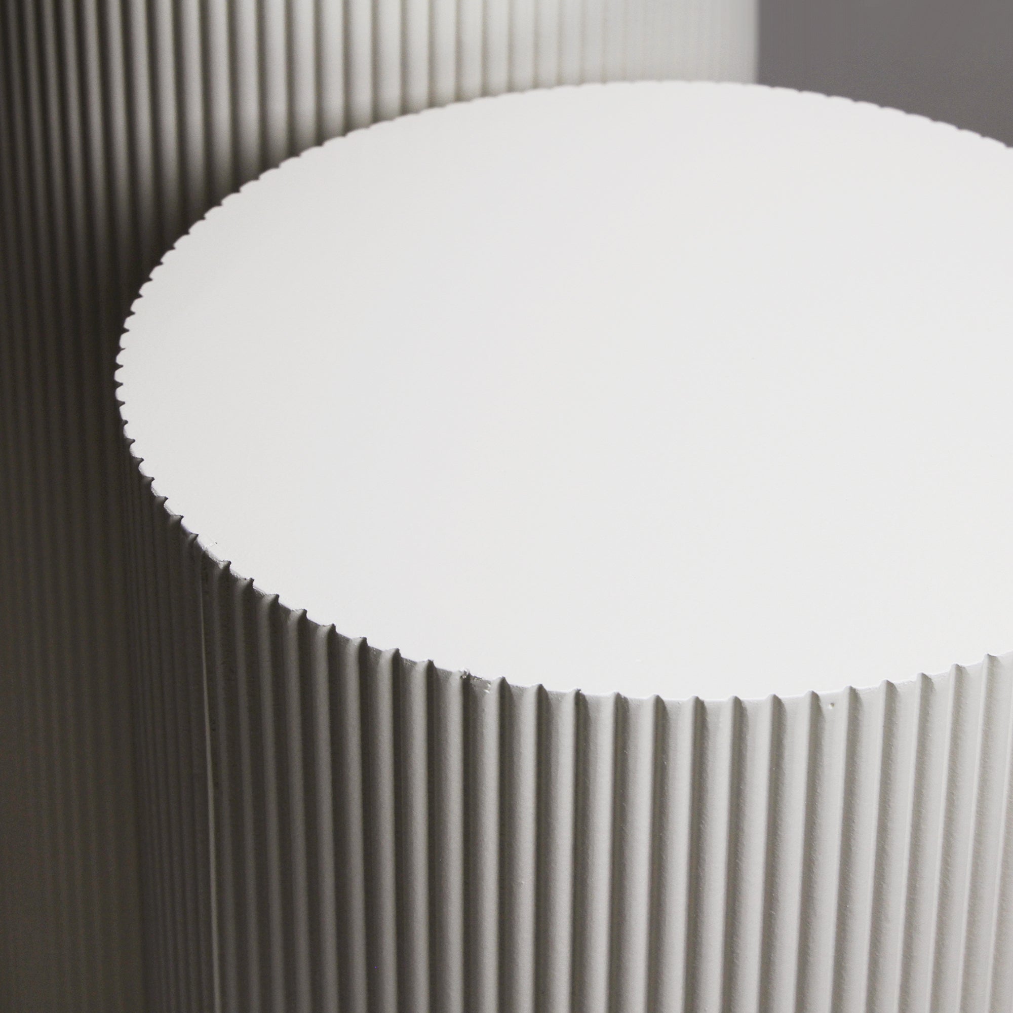 Colonne en MDF déchiré