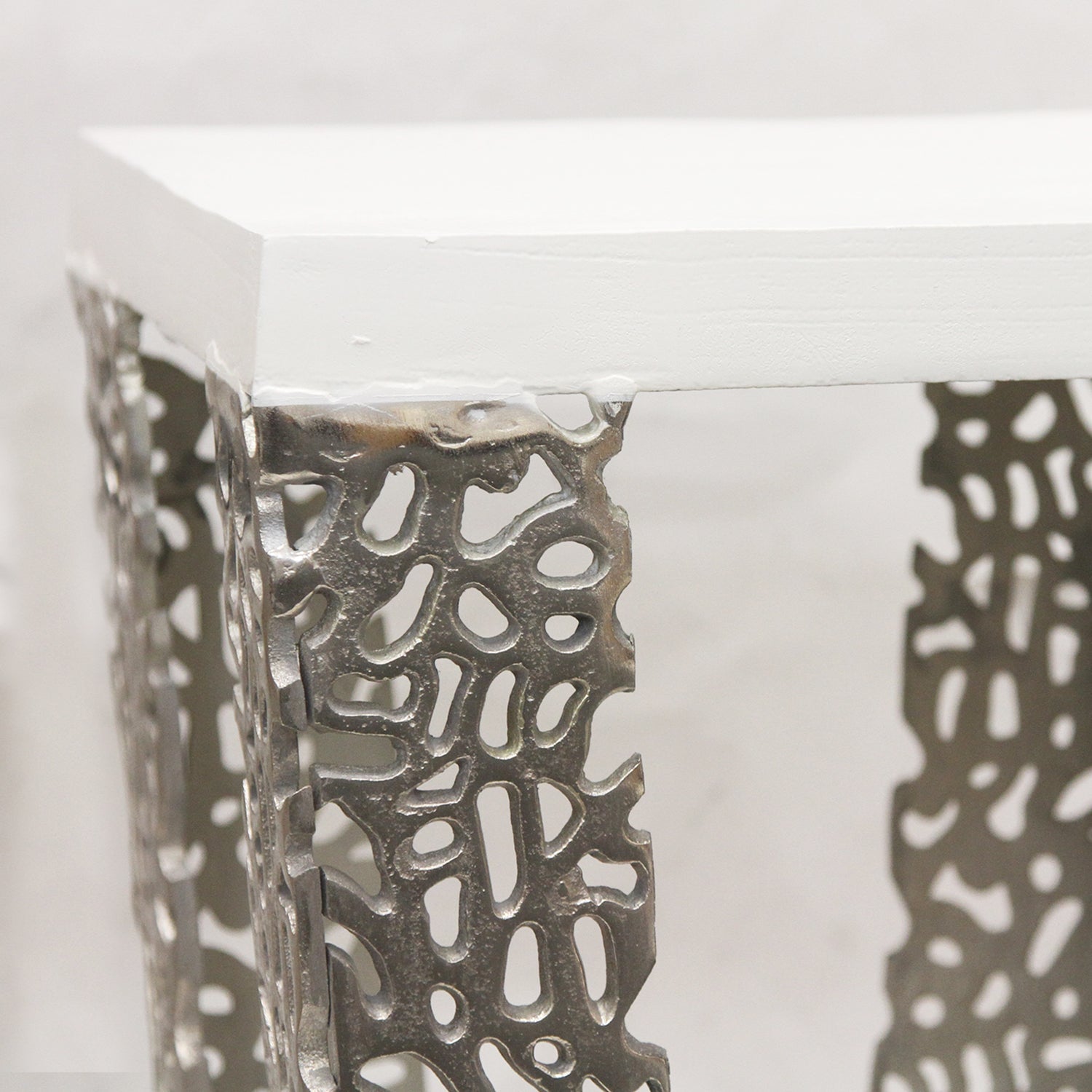 Table d'appoint/support doré