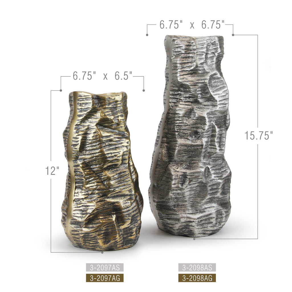 Vase en aluminium fondu