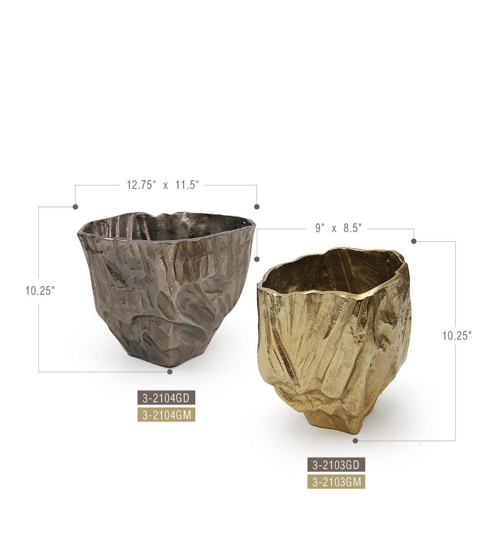 Vase en aluminium à effet doré