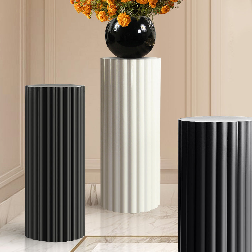 Colonne d'affichage métallique