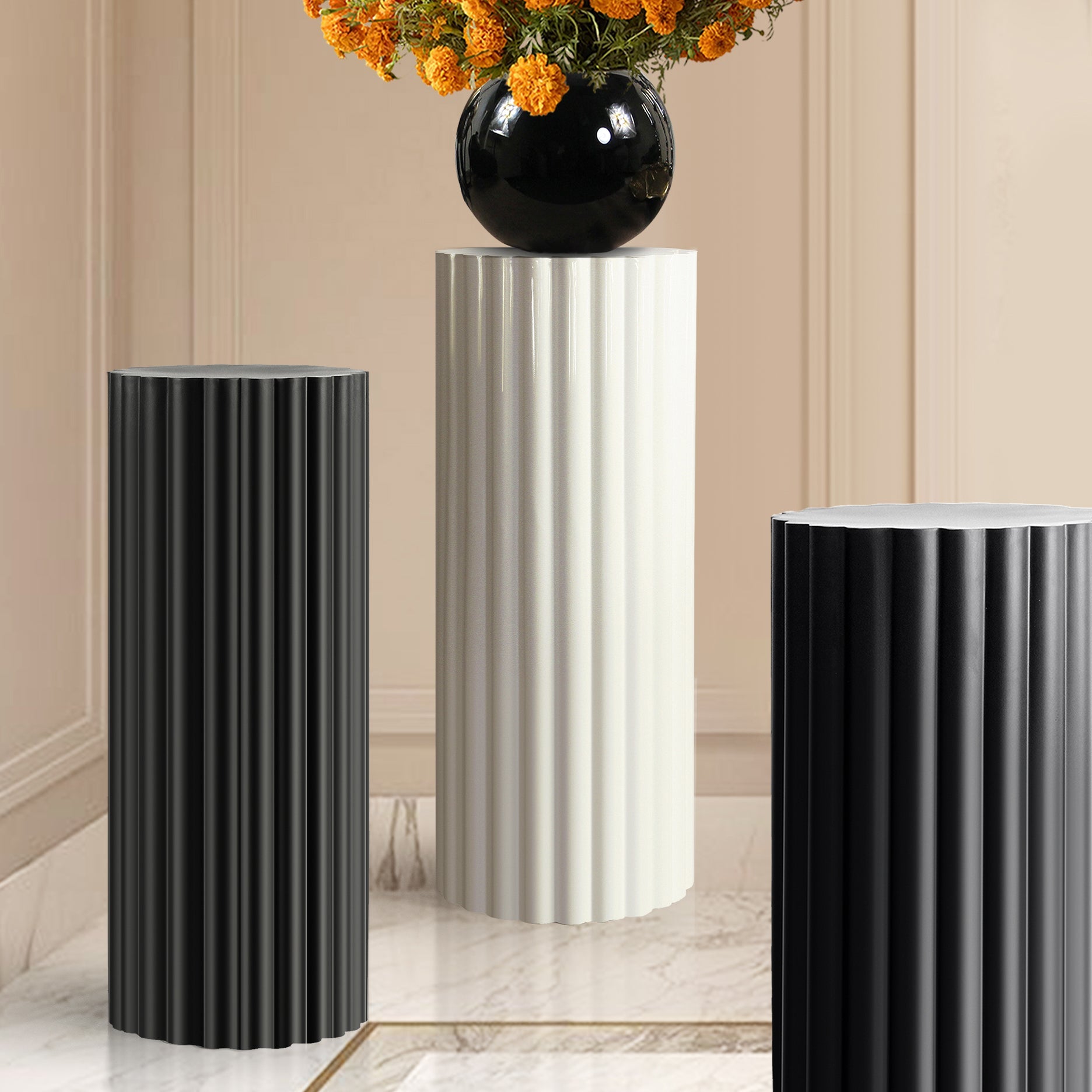 Colonne d'affichage métallique