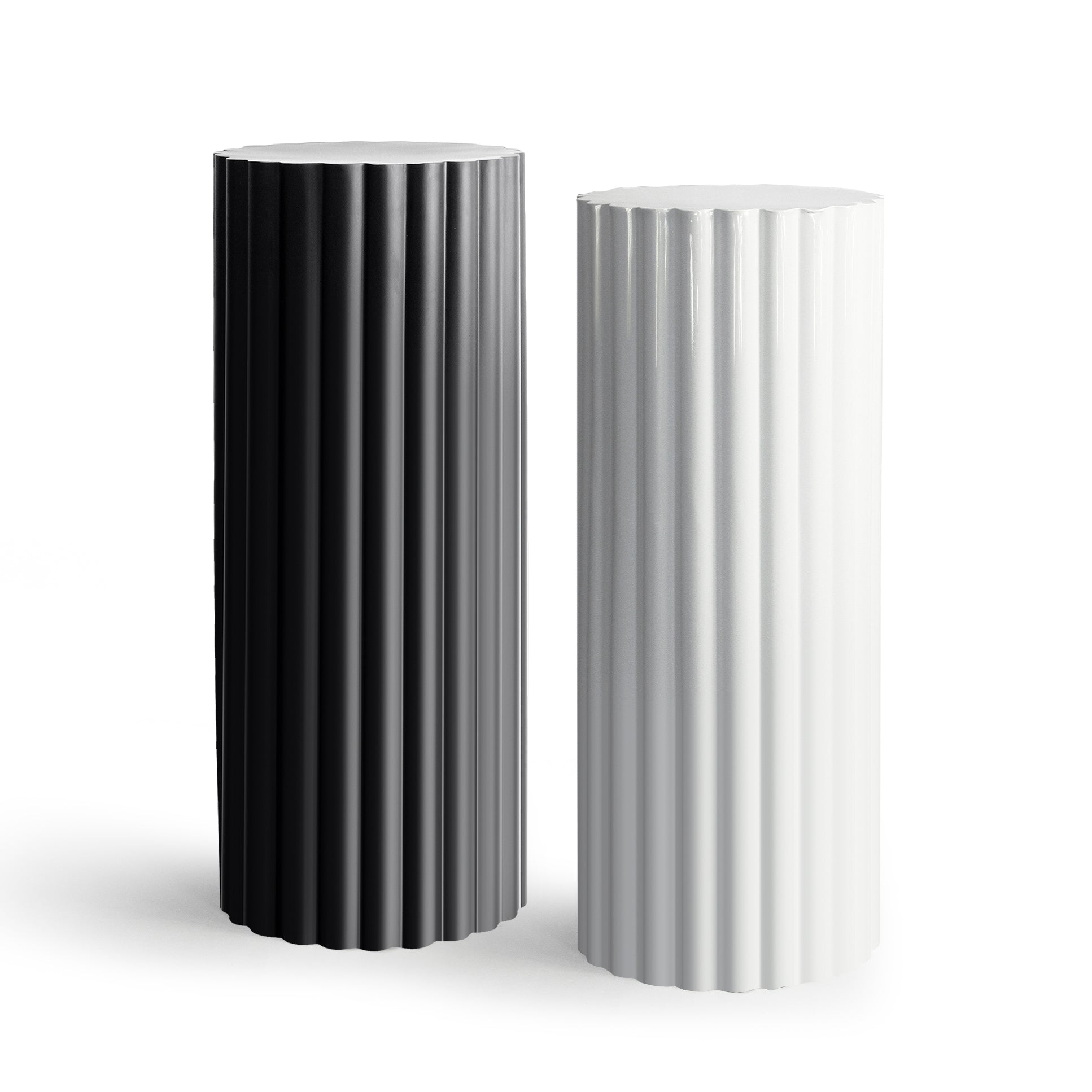 Colonne d'affichage métallique