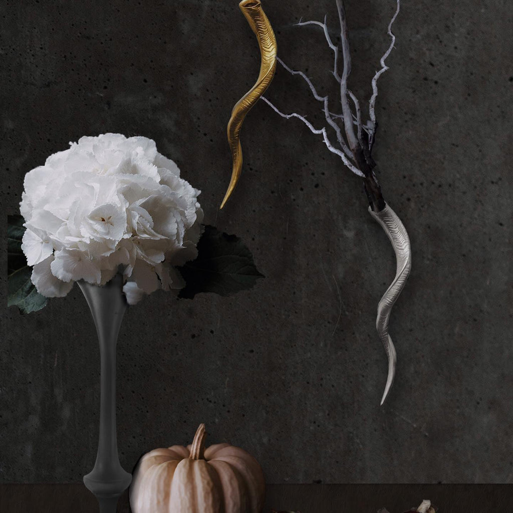 Corne murale suspendue