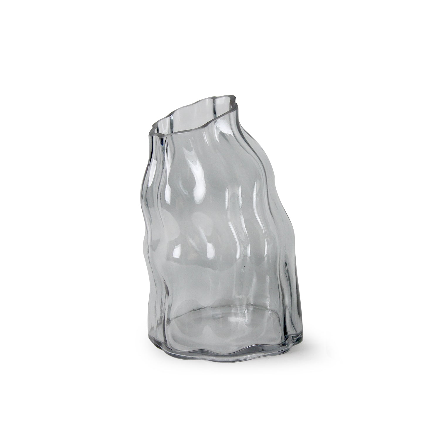 Vase en verre à tour penchée