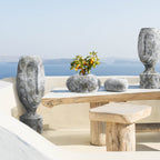 Sculpture/jardinière à visage stoïque