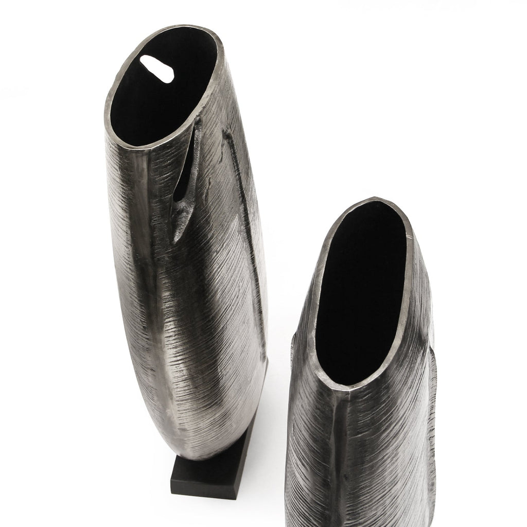 Vase en alliage noble